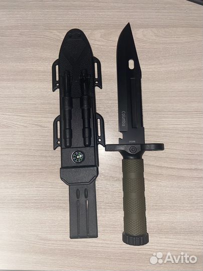 Нож туристический