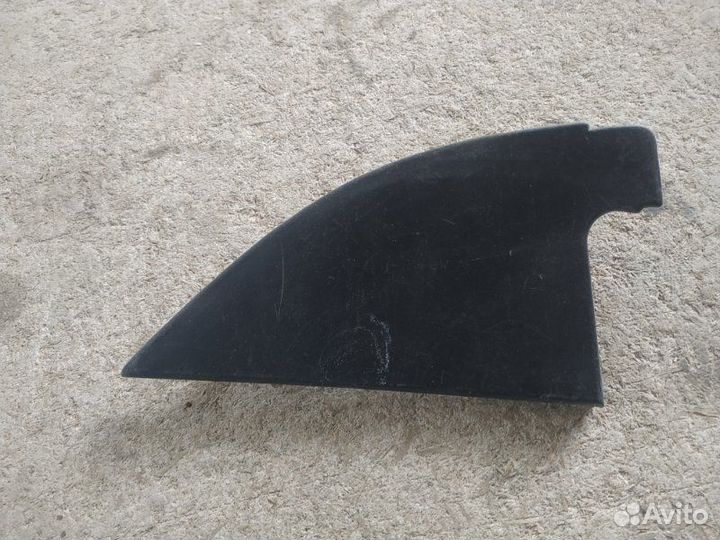 Накладка двери задняя правая Kia Spectra 2000-2011