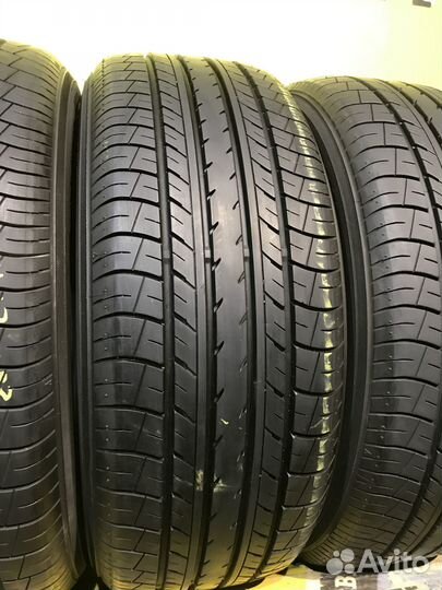 Yokohama dB Decibel E70B 215/55 R17 94V