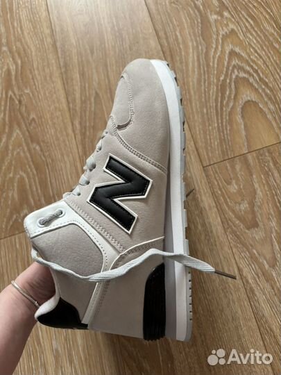 Кроссовки new balance зимние
