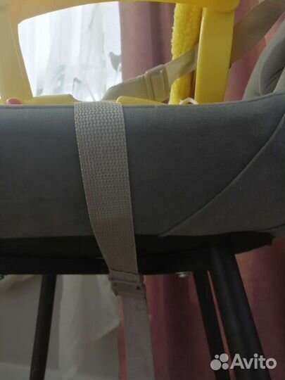 Бустер детский стульчик для кормления