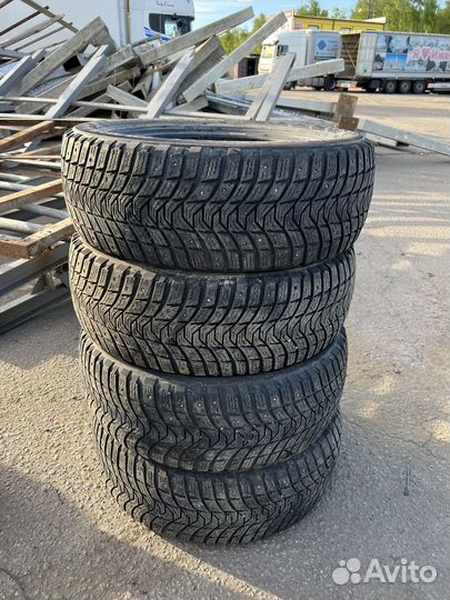 Michelin X-Ice North 3 205/55 R16