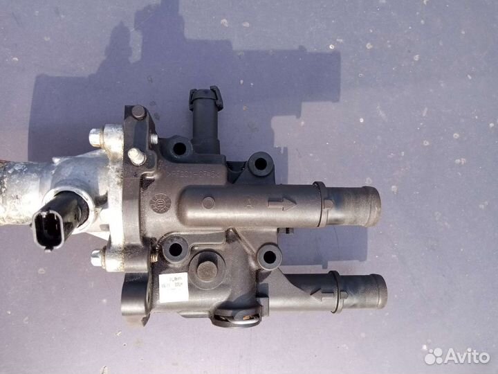 Корпус термоста opel zafira 2011 оригинал 1.8