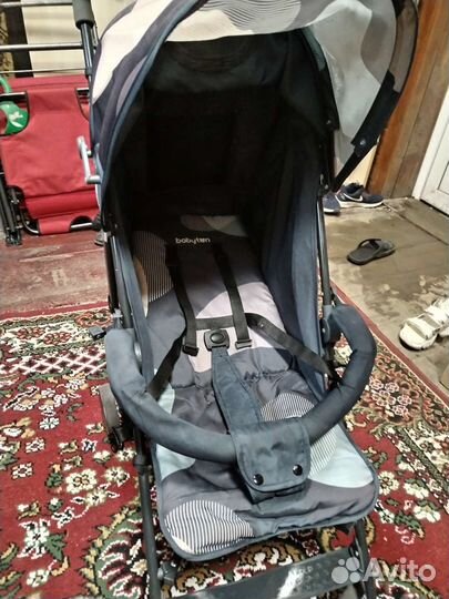 Прогулочная коляска трость