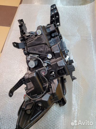 Фара Toyota land cruiser prado передняя левая