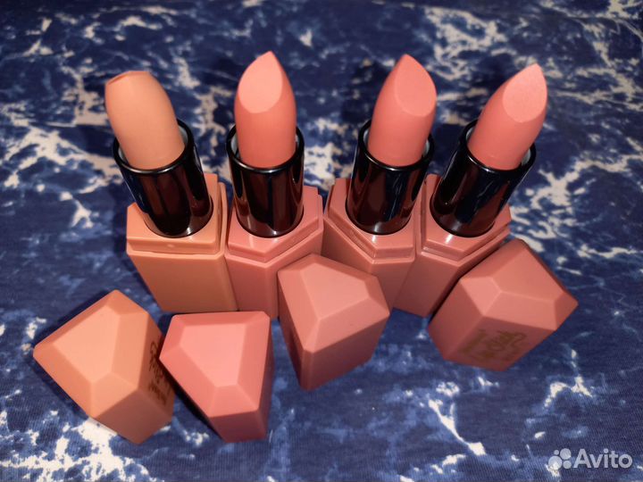 Матовая помада новая