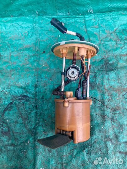 Насос топливный электрический Ford Escape 2000г