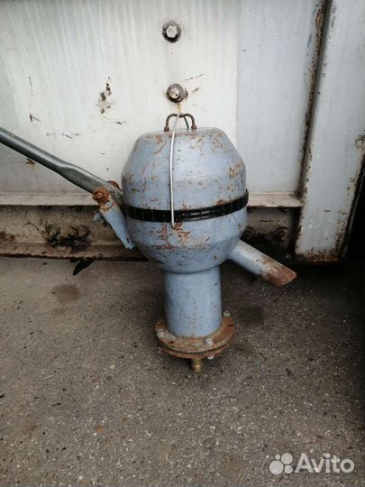 Советский ручной насос