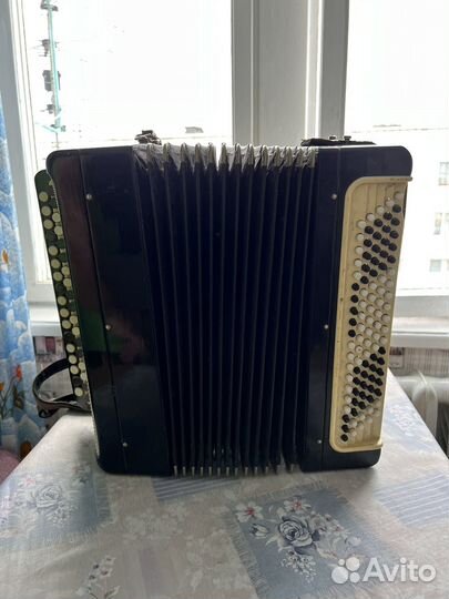 Баян (аккордеон) советский