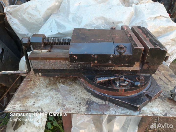 Тиски станочные поворотные