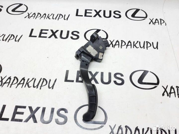 Педаль газа Toyota Sienna GSL30 2grfe 2010-Н.в