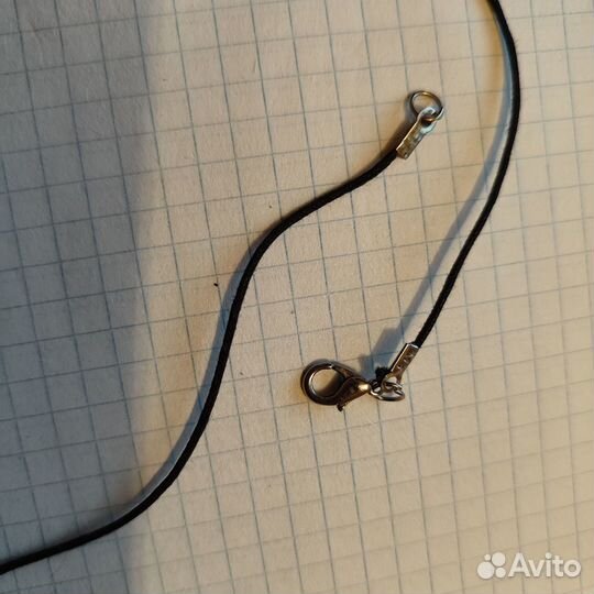 Шнурочки на шею для кулона с метал замком. 42 см