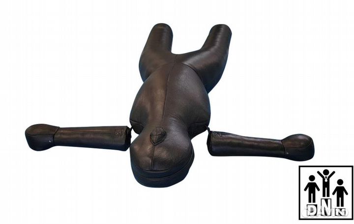 Манекен для самбо двуногий 1.7 м кожа 1.8 мм DNN