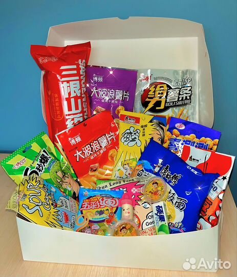 Подарочный набор с азиатскими вкусняшками