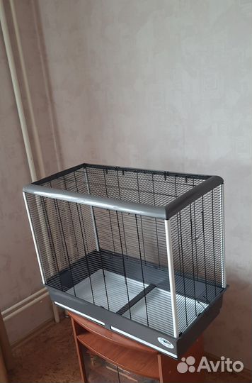 Большая клетка для птиц