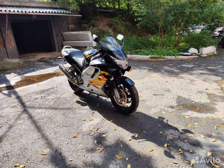 Honda CBR 600F4