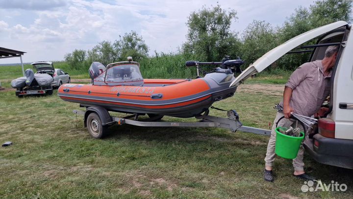 Лодка Риб River Boats