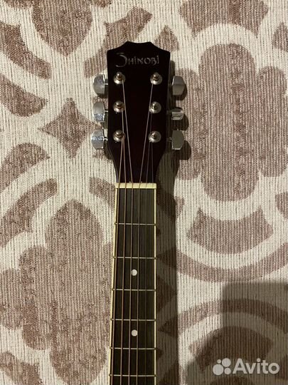 Акустическая гитара