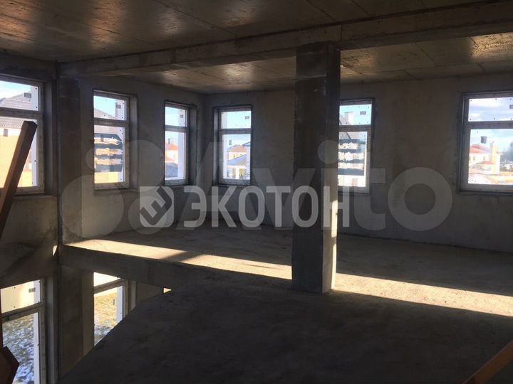 Коттедж 270 м² на участке 18 сот.