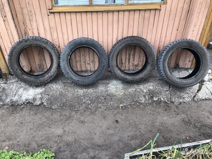 Gislaved Nord Frost V 205/60 R16 70J