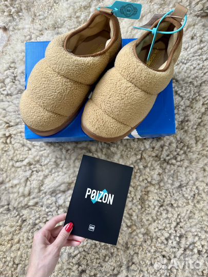 Adidas originals puffylette