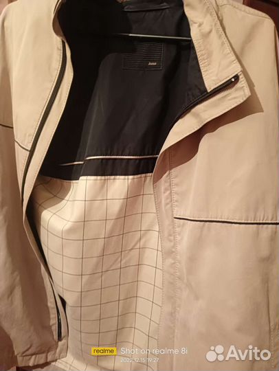 Куртка ветровка