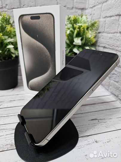 iPhone 15 pro max 256 sim e sim 90akb