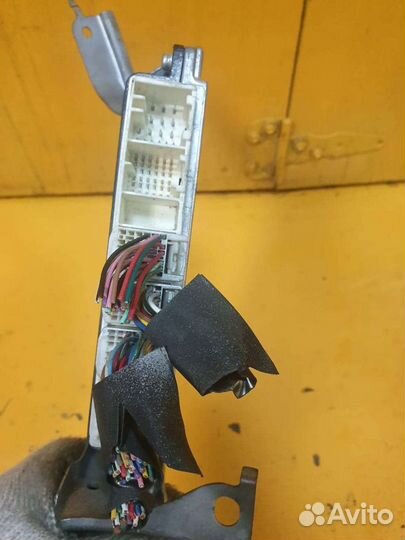 Блок управления двигателем двс 1.8 2zrfae 2zr-fae