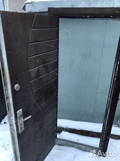 Дверь входная железная бу