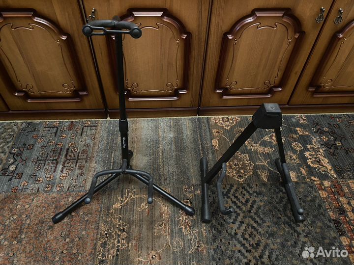 Стойка для гитары