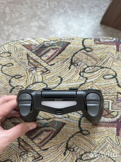 Оригинальный геймпад dualshock 4 + держатель
