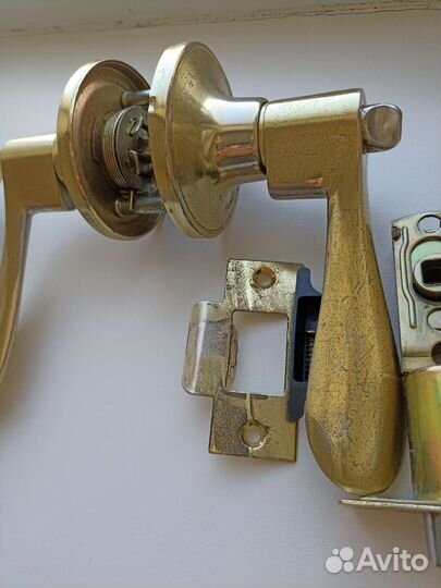 Дверные ручки межкомнатные