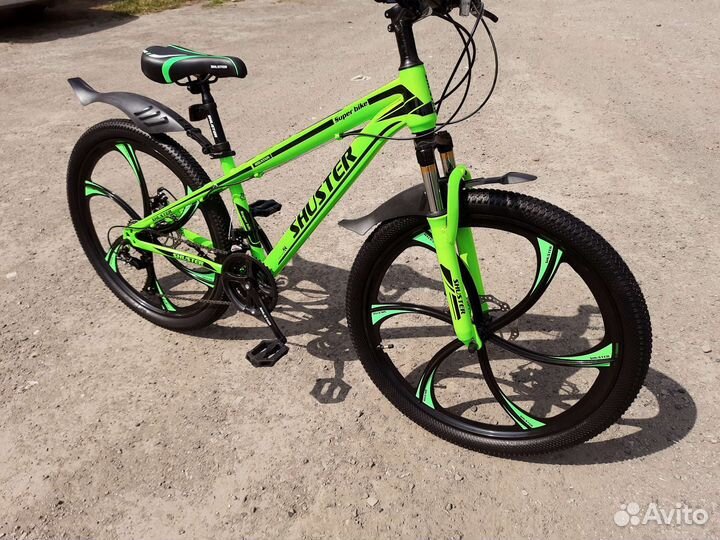 Велосипед новый на литых дисках 24 и 26 дюймов