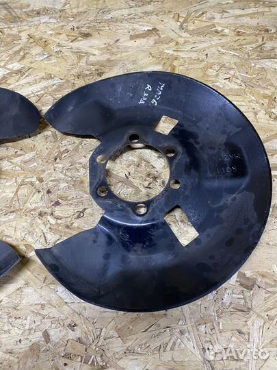 Пыльник тормозного диска Mazda 6 GJ