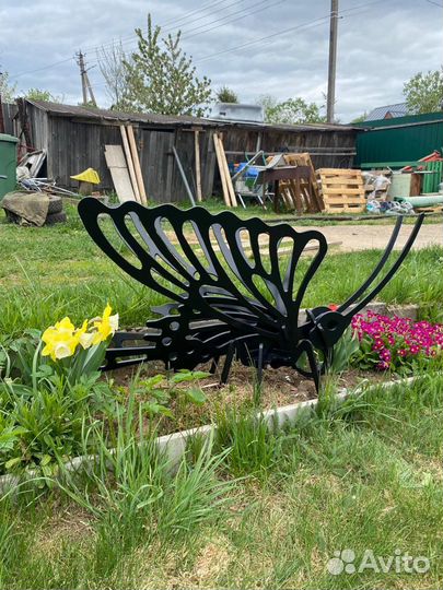 Садовая фигура из металла