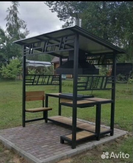Мангал с навесом