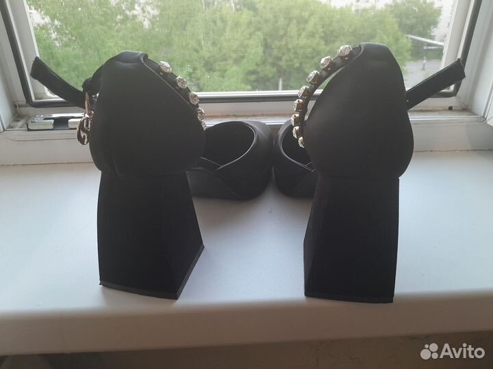 Туфли женские bratz 38 размер новые