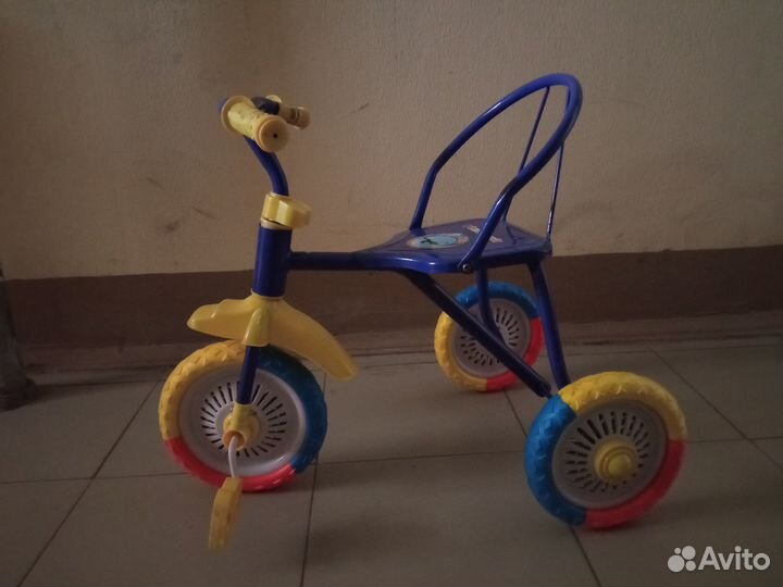 Детский трехколесный велосипед бу