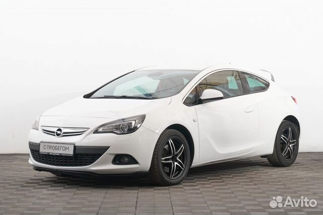 Opel Astra GTC, 2013 с пробегом, цена 699000 руб.