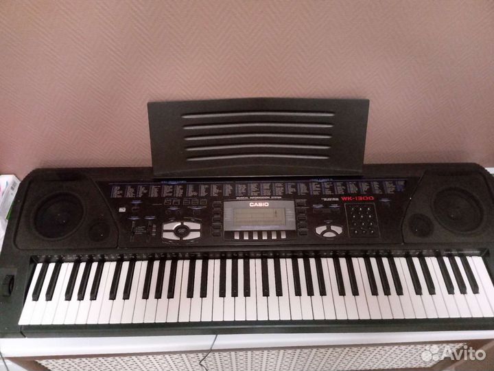 Синтезатор casio wk1300 состояние идеальное