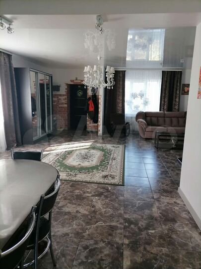 Дом 146 м² на участке 6 сот.