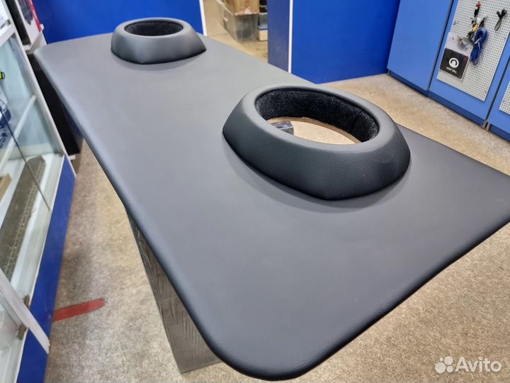 Акустическая полка УАЗ патриот