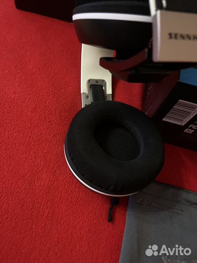 Беспроводные наушники