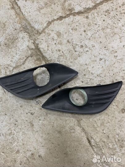 Накладки противотуманных фар Ford Focus 2