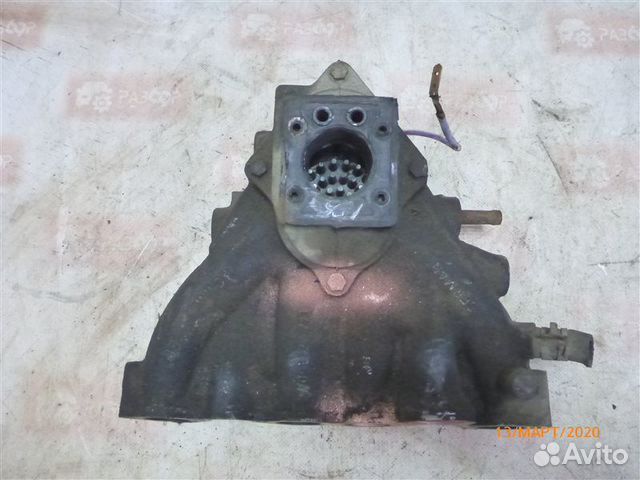 Коллектор впускной Volkswagen Golf MK2 1990