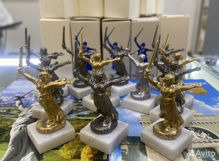 Статуэтка Родина мать