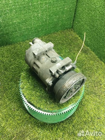 Компрессор кондиционера Renault Laguna 1997