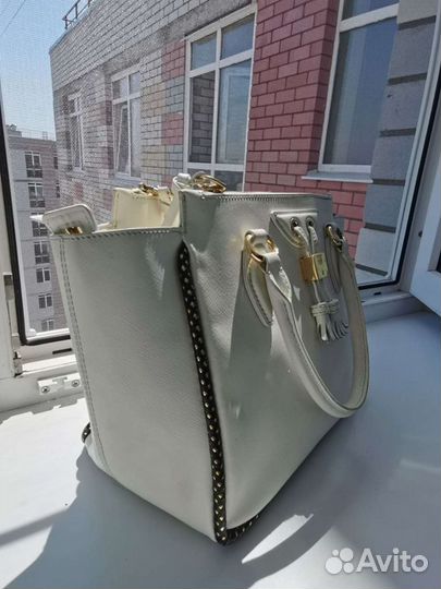 Продаю кожаную сумку