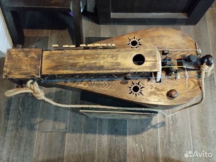 Колесная лира