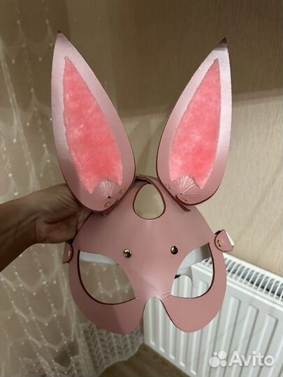 Маска кожаная